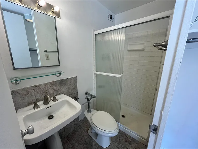1401 E 55th St #916N — Photo 9