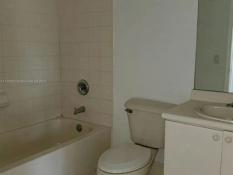 2742 SE 16th Ave #165 — Photo 10