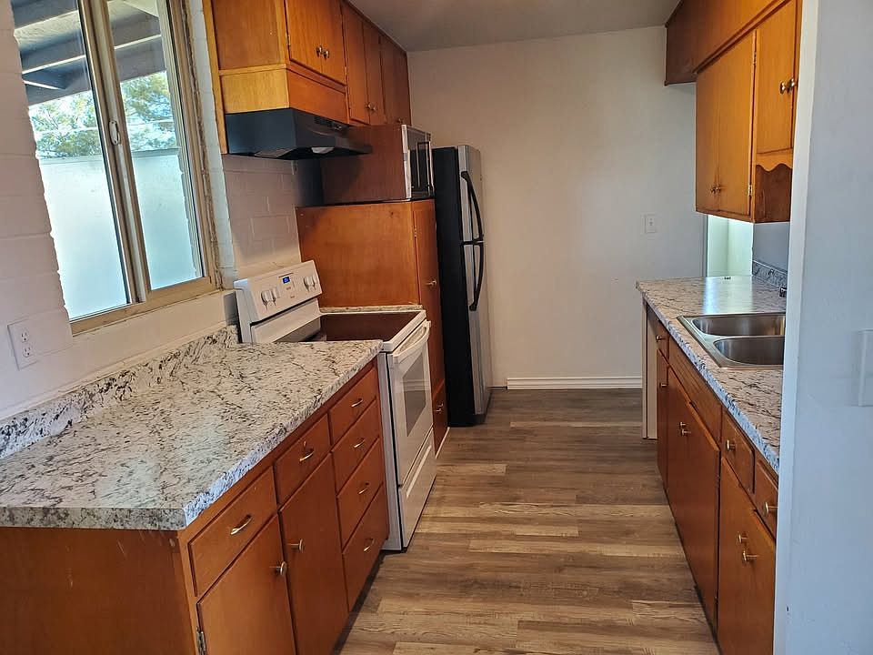 2nd image of 4137 E 26th St