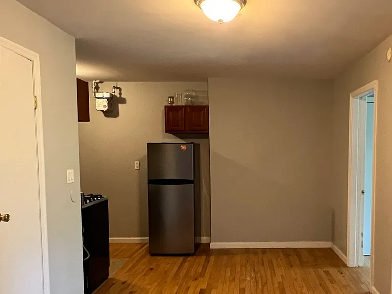 413 E 114th St #5B — Photo 3