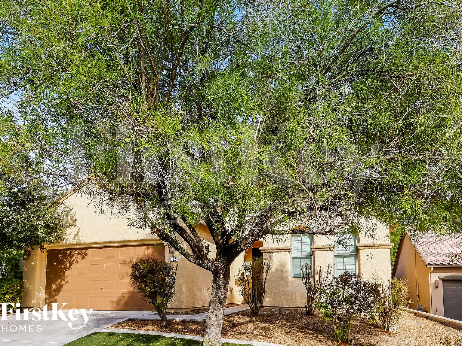 3 bed, 2.0 bath, 1610 sqft, $2,480 — Photo 2