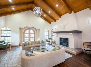 12800 Center Lake Dr #111, Austin, TX 78753