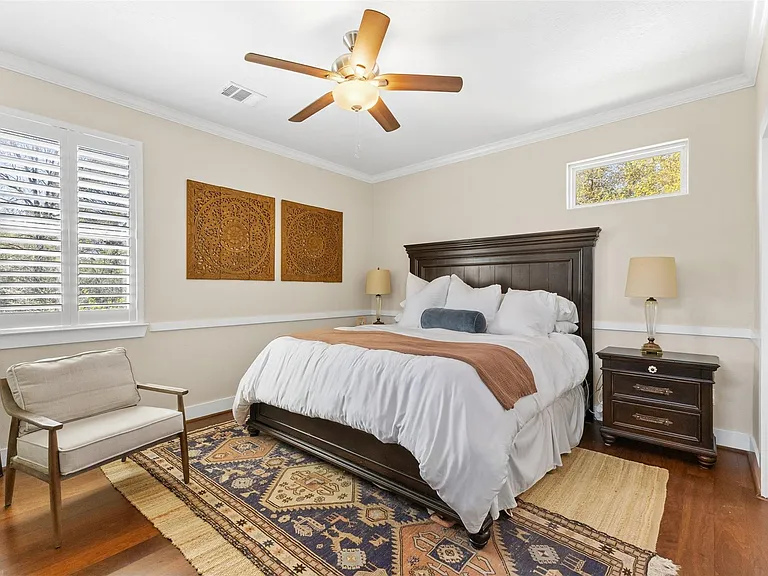 410 Peach St — Photo 16