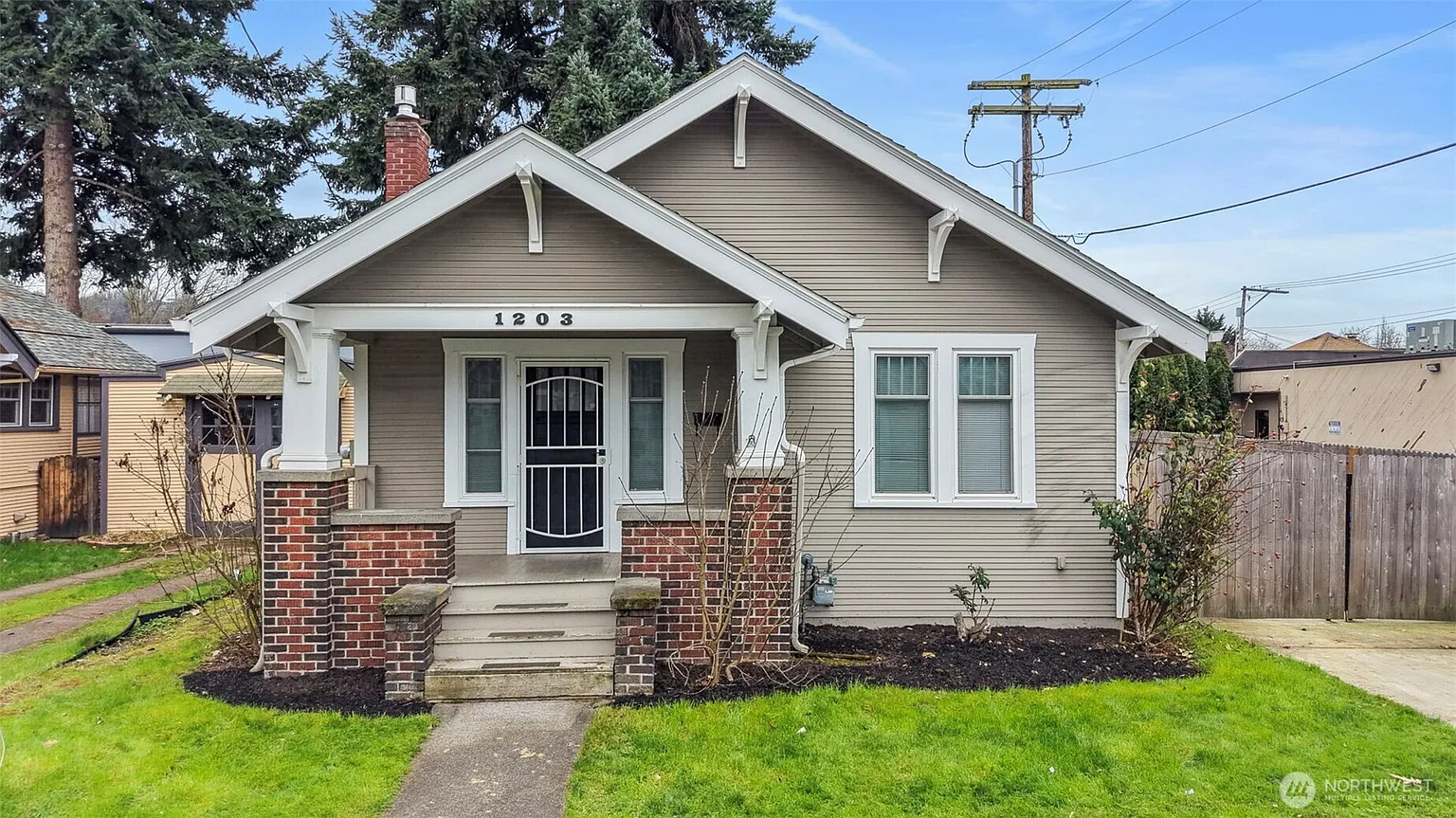 1203 N 2nd Street photo 1