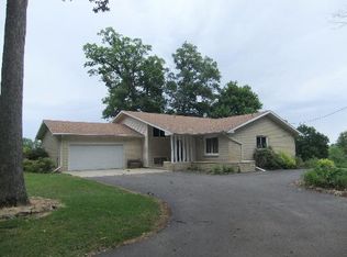 20708 White Oaks Rd, Morrison, IL 61270