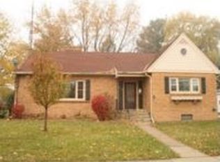 418 S Randall Ave, Janesville, WI 53545