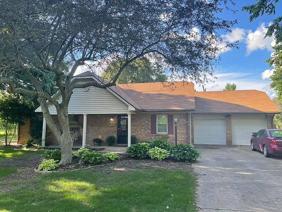 1st image of 138 Ramblewood Dr