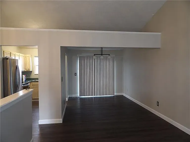 2784 Berwood Ln — Photo 4