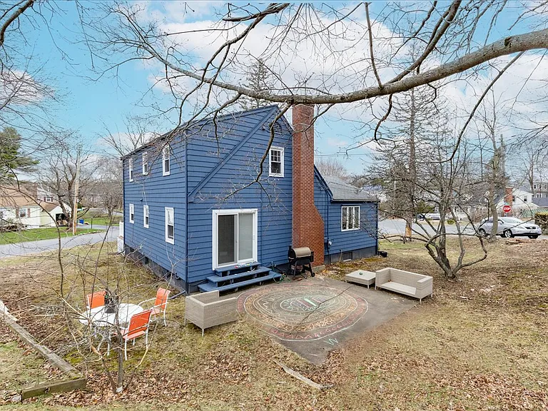 52 Albemarle Ave — Photo 18