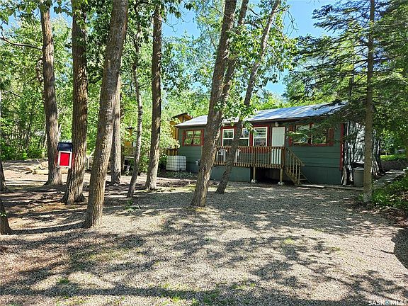 2nd image of 825 Lakeside AVENUE