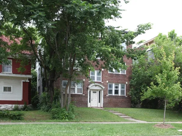 2708 Benton Blvd, Kansas City, MO 64128