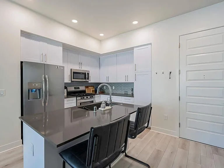 7300 E Earll Dr #2019 — Photo 5