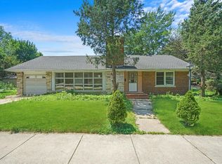 5301 Crain St, Skokie, IL