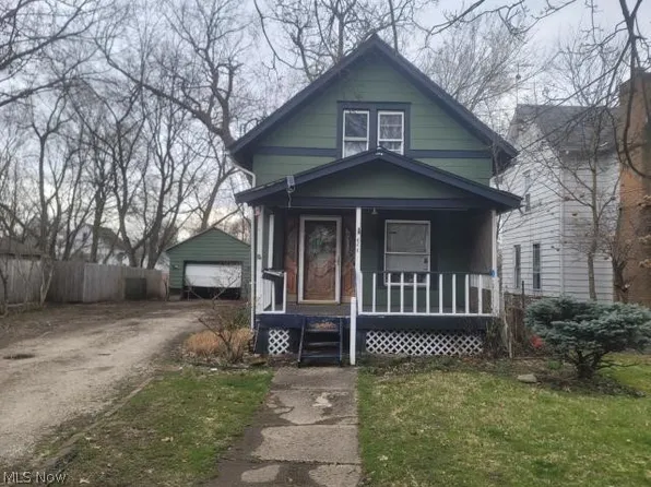 646 Allyn St, Akron, OH 44311