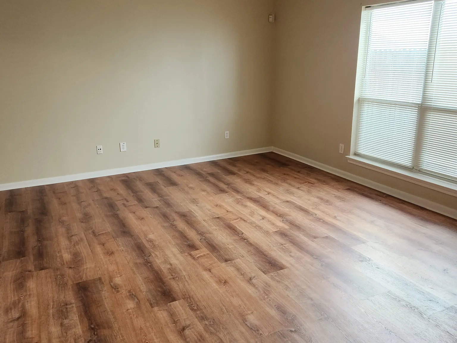 3 bed, 1692 sqft, $1,600 — Photo 4