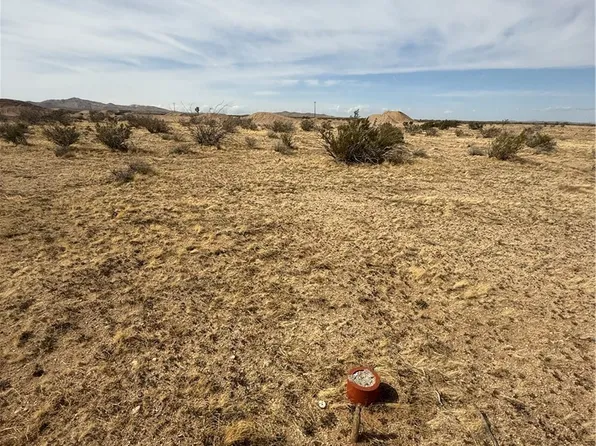 0 Drifting Sands Rd, Adelanto, CA 92301