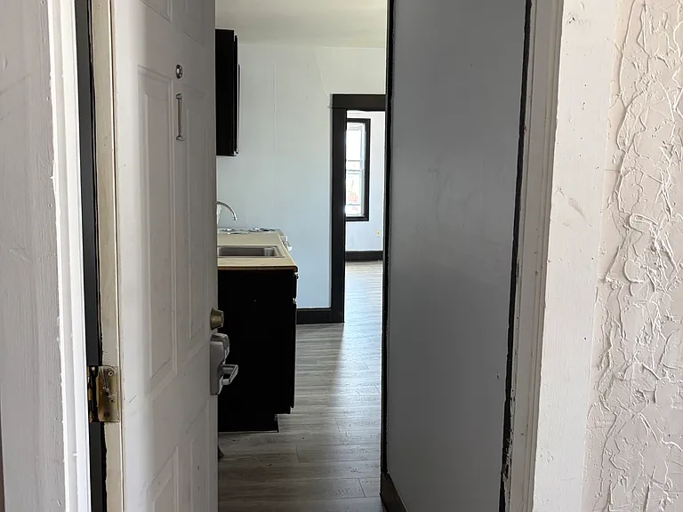 36 Lake St #1 — Photo 2
