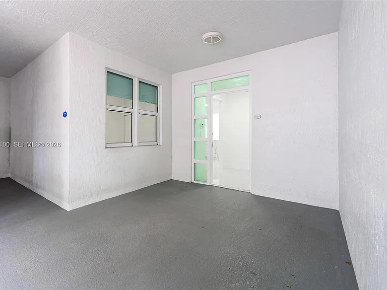 7914 Harbor Island Dr #106 — Photo 10