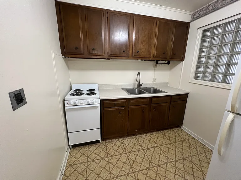 1510 Larpenteur Ave W #4 — Photo 17