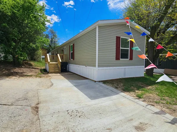 3700 28th St #75A, Sioux City, IA 51105