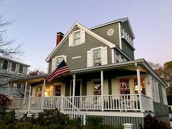 2nd image of 478 Drakes Island Road