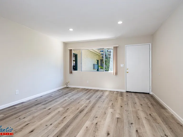 100 Caledonia St #2 — Photo 3