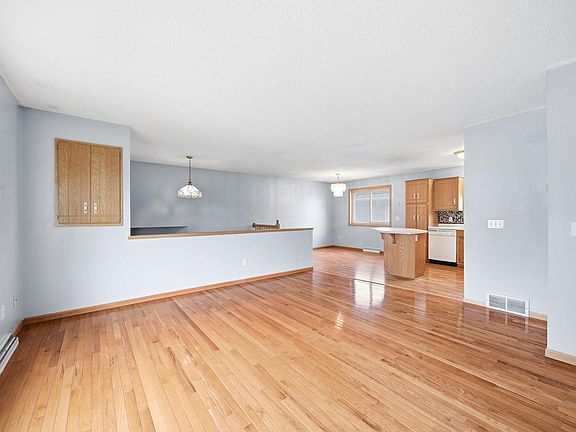 3rd image of 1208 35th Ave N