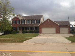 2910 Fox Creek Rd, Bloomington, IL 61705