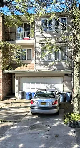 54 Whitaker Pl Photo 1