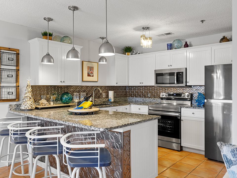 1st image of 144 Spires Ln #114