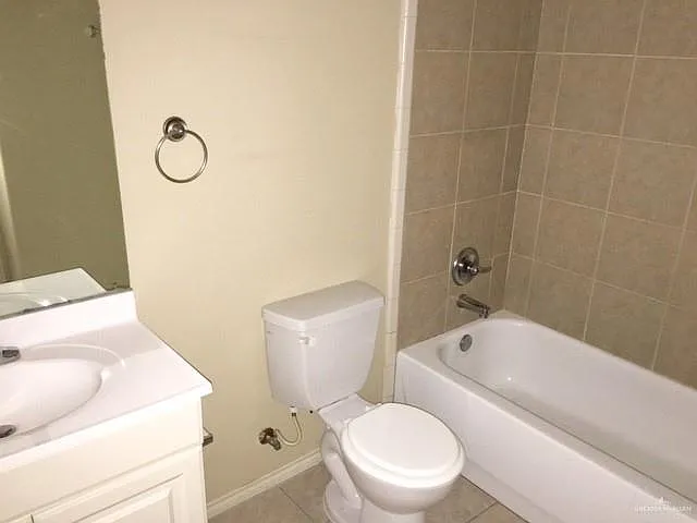 1302 S Diplomat Dr — Photo 8