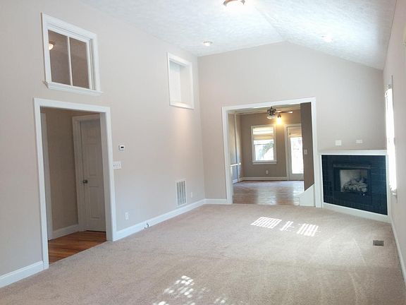 Large Family room with vaulted ceilings