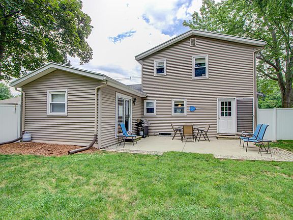 5th image of 4610 Leverette St