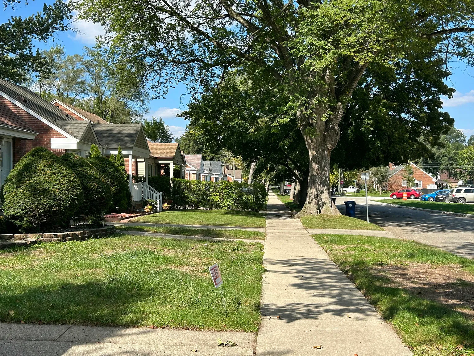 3 bed, 2.0 bath, 1174 sqft, $1,700 — Photo 4