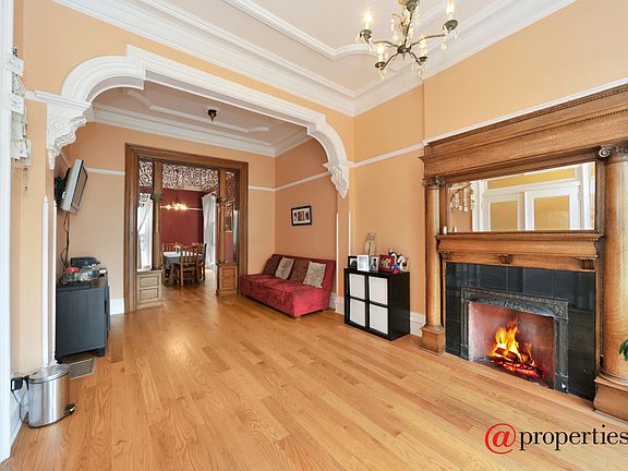 Living Room / Dining Room