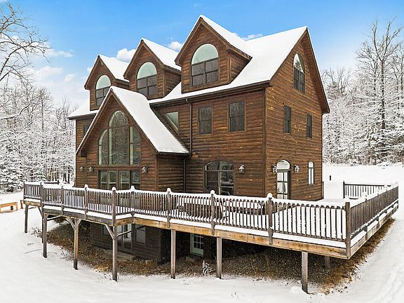 2nd image of 1194 Mercer Road