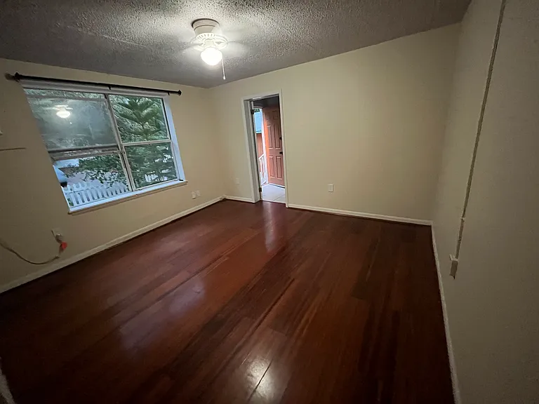 208 E Voorhis Ave #1 — Photo 14
