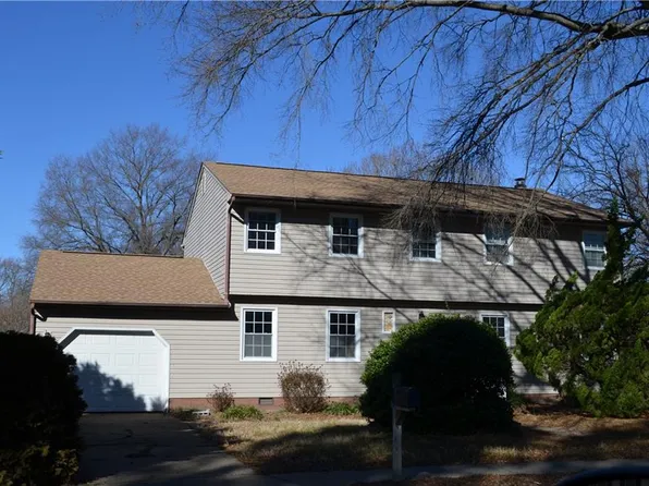 303 White Marsh Ct, Hampton, VA 23669