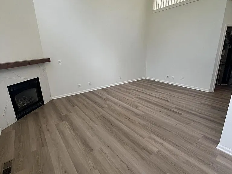 188 Brompton Ln #B — Photo 4