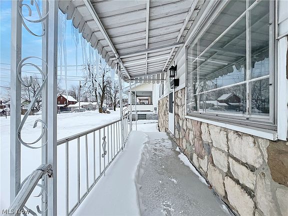 5th image of 2804 Jean St