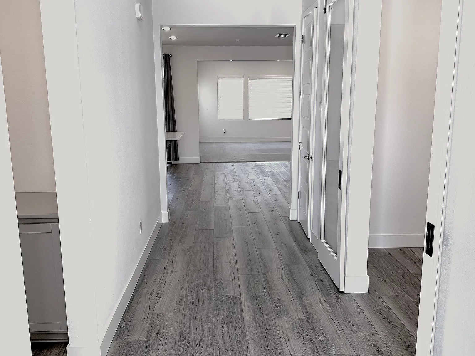 5 bed, 3.5 bath, 2917 sqft, $3,950 — Photo 4