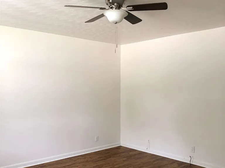1101 Ash Dr — Photo 4