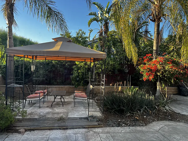 9376 Live Oak Dr — Photo 11