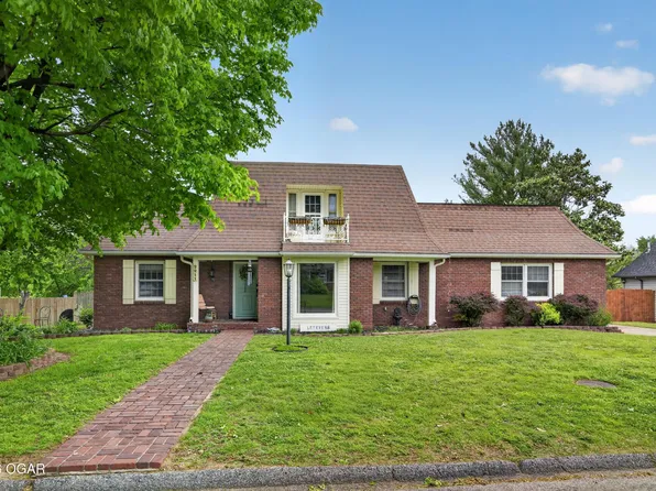 2211 E 10th St, Joplin, MO 64801