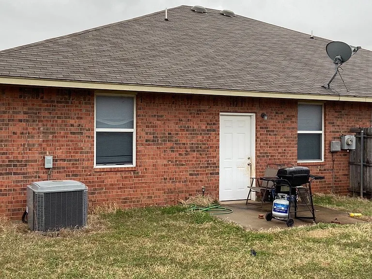 1713 W Palm Pl — Photo 12
