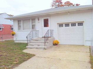 552 Crestview Ter, Point Pleasant Beach, NJ 08742