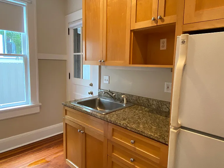 823 S Oregon Ave #1 — Photo 9
