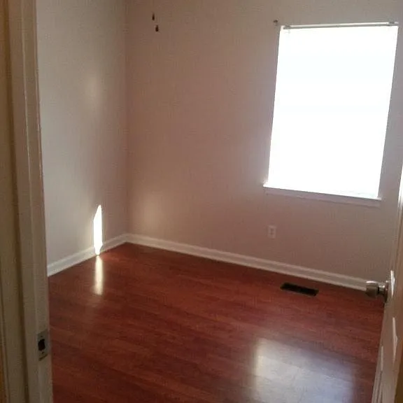 217 Ash Cir — Photo 11