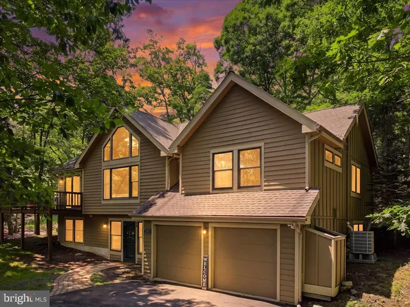 460 Spruce Dr, Tannersville, PA 18372