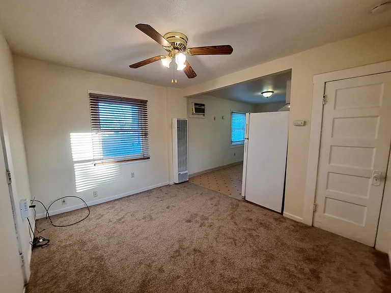547 N Echo Ave #C — Photo 3
